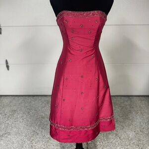 Strapless hot pink silk bejeweled Laundry by Shelli Segal midi dress